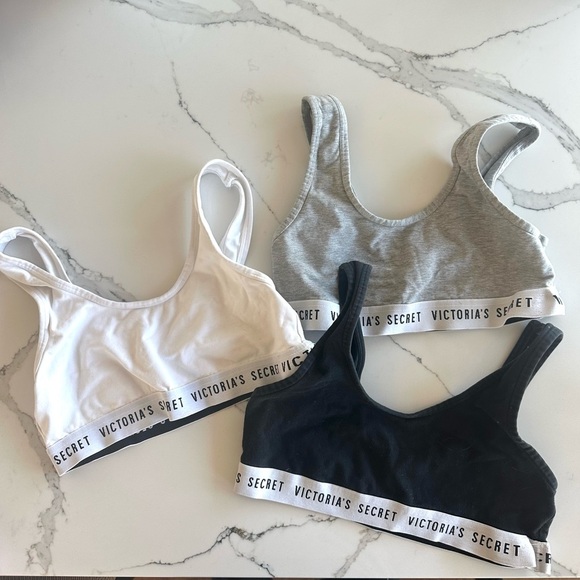Set of 3 Victoria's Secret Sports Bras all size S - Picture 1 of 2
